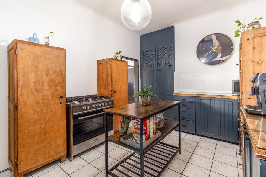 5 Bedroom Property for Sale in Uitsig Western Cape